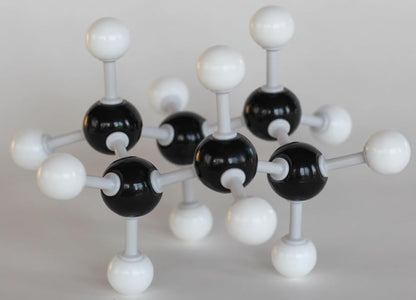 Molecular Model Teacher Set for Inorganic and Organic Chemistry, 126 Atom Pieces, 86 Links
