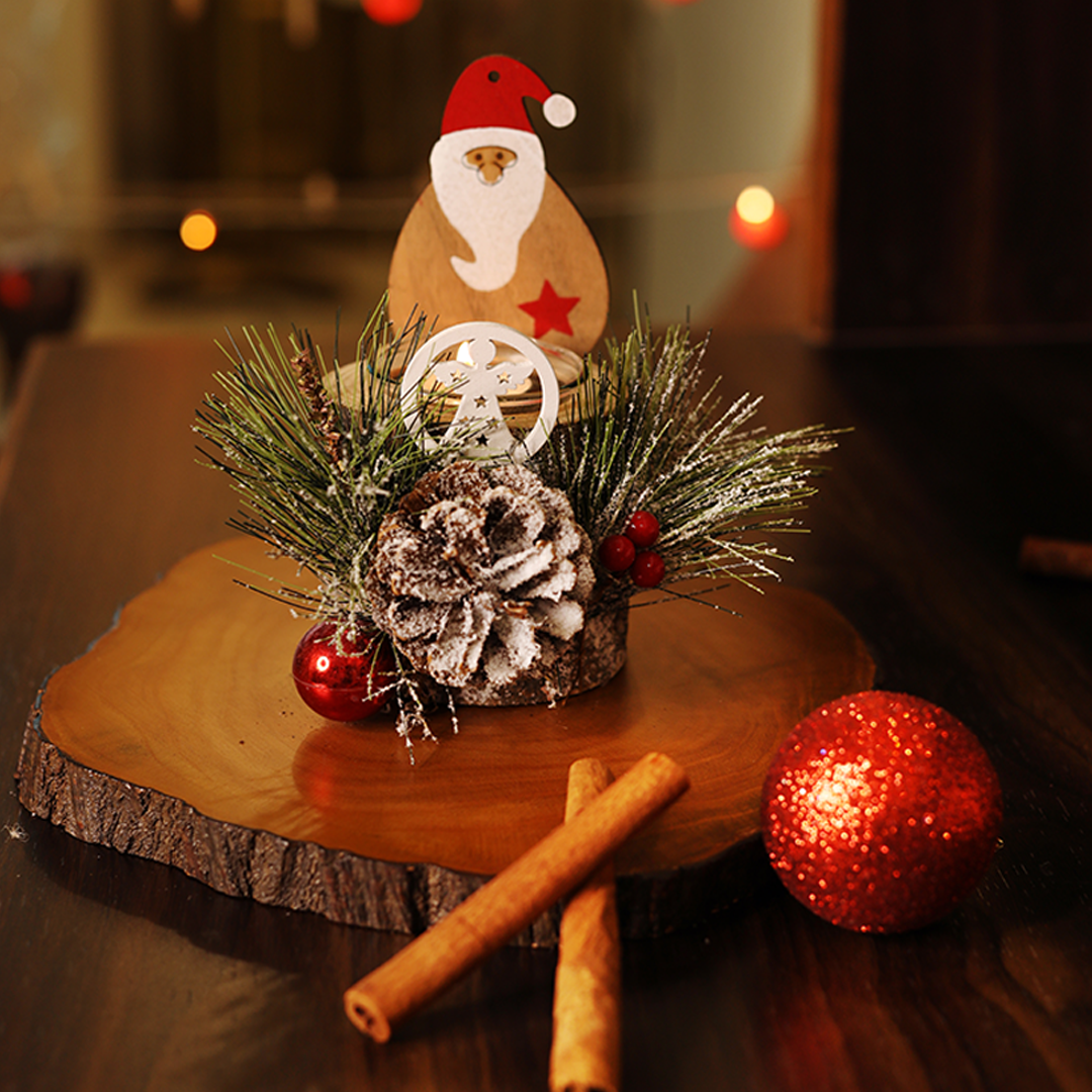 LABZIO Rustic Wooden Santa Claus Christmas Tree Candle Holder - Festive Tea Light Stand with Pinecones, Berries & Snowy Foliage - Holiday Home Decor Centerpiece